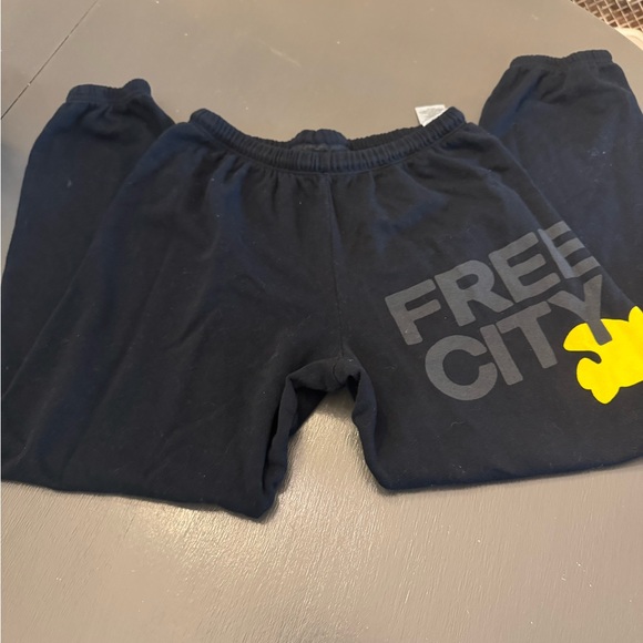 freecity womens Black and Yellow Joggers new without tags never worn - Picture 3 of 5